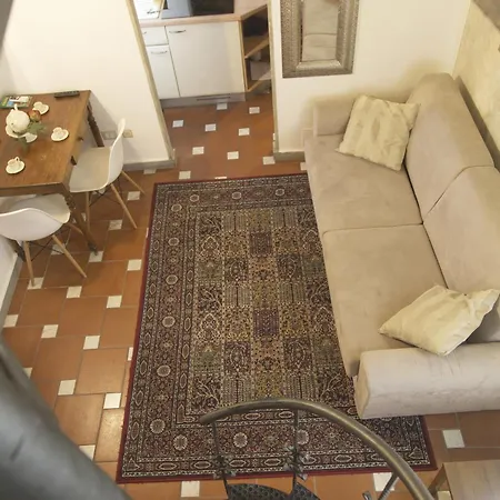 San Frediano Apartment